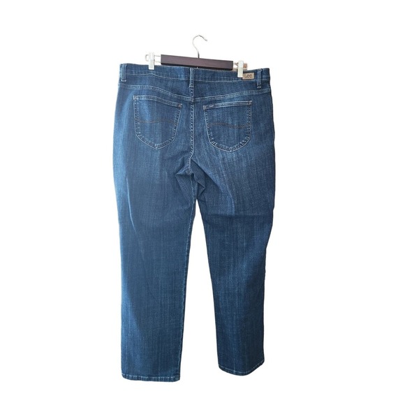 Lee womens mid rise jeans relaxed fit straight leg size 18 medium - Picture 6 of 7